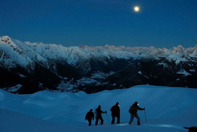 raquetas de nieve nocturno Suiza