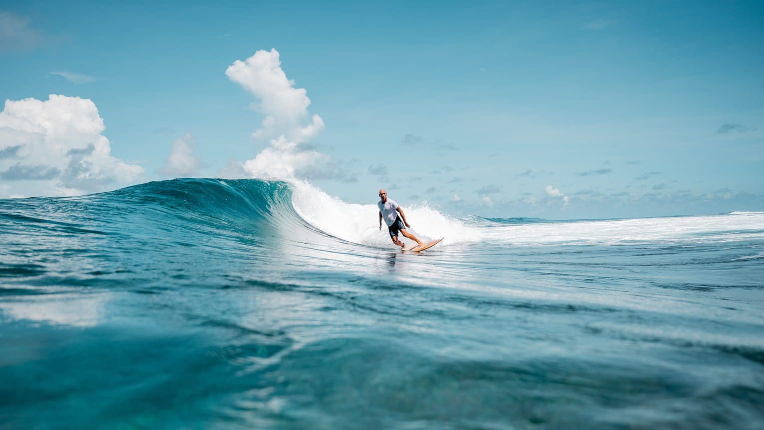 Four Seasons Seychelles surf