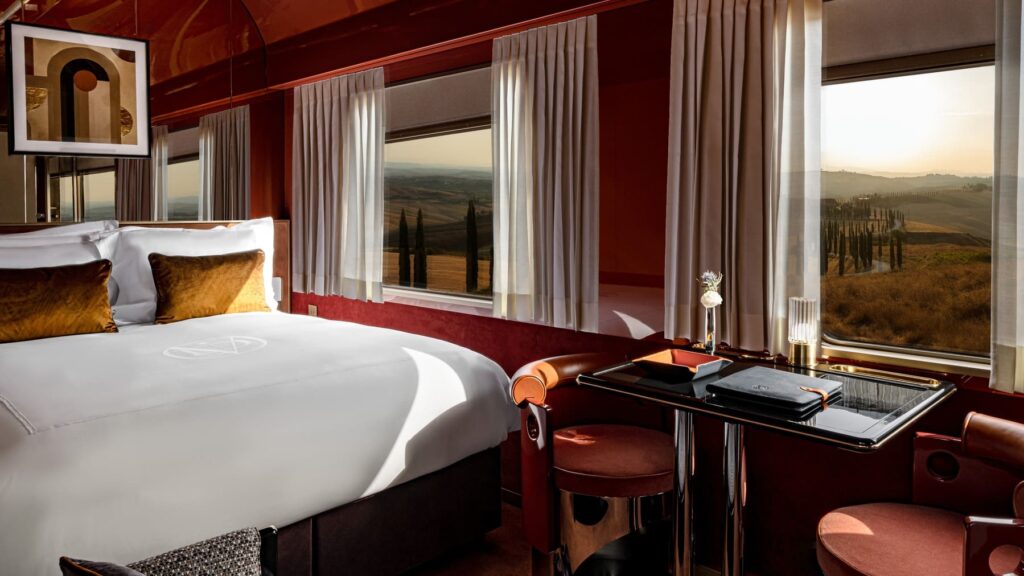 dolce-vita-orient-express-interior-bedroom-©-mrtripper
