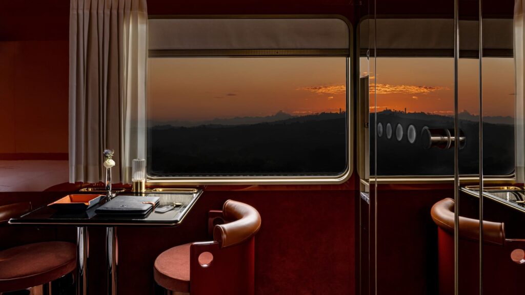 dolce-vita-orient-express-train-interior-©-mrtripper