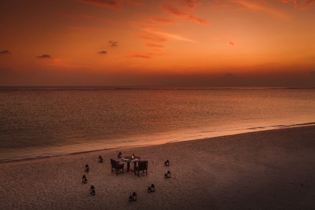 Conrad Maldives cena privada en la playa