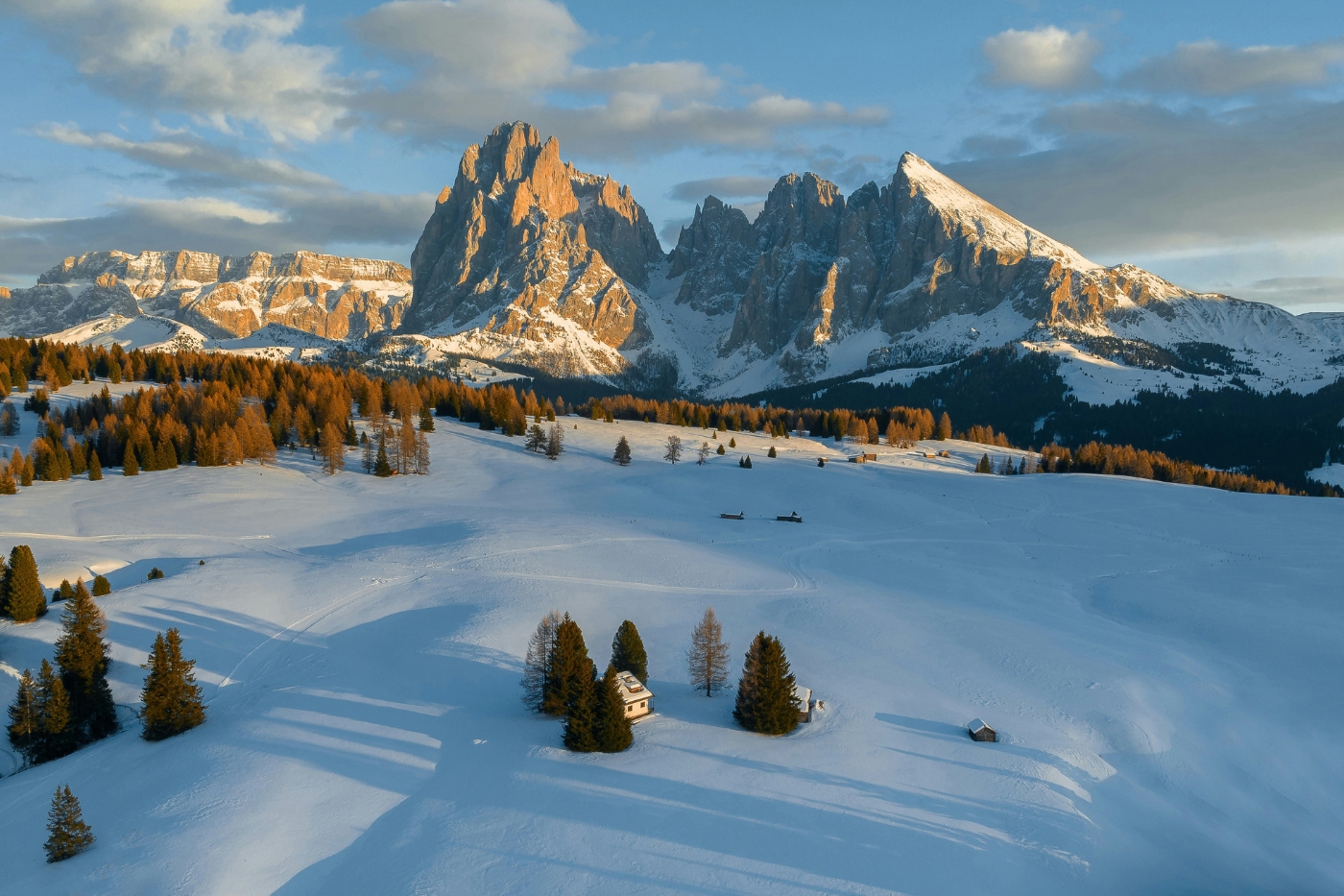 dolomitas-montañas-nevadas-italia